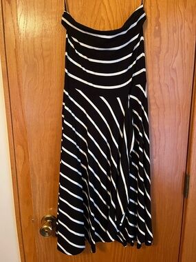 Ann Taylor Black and White Strapless A‑Line Dress